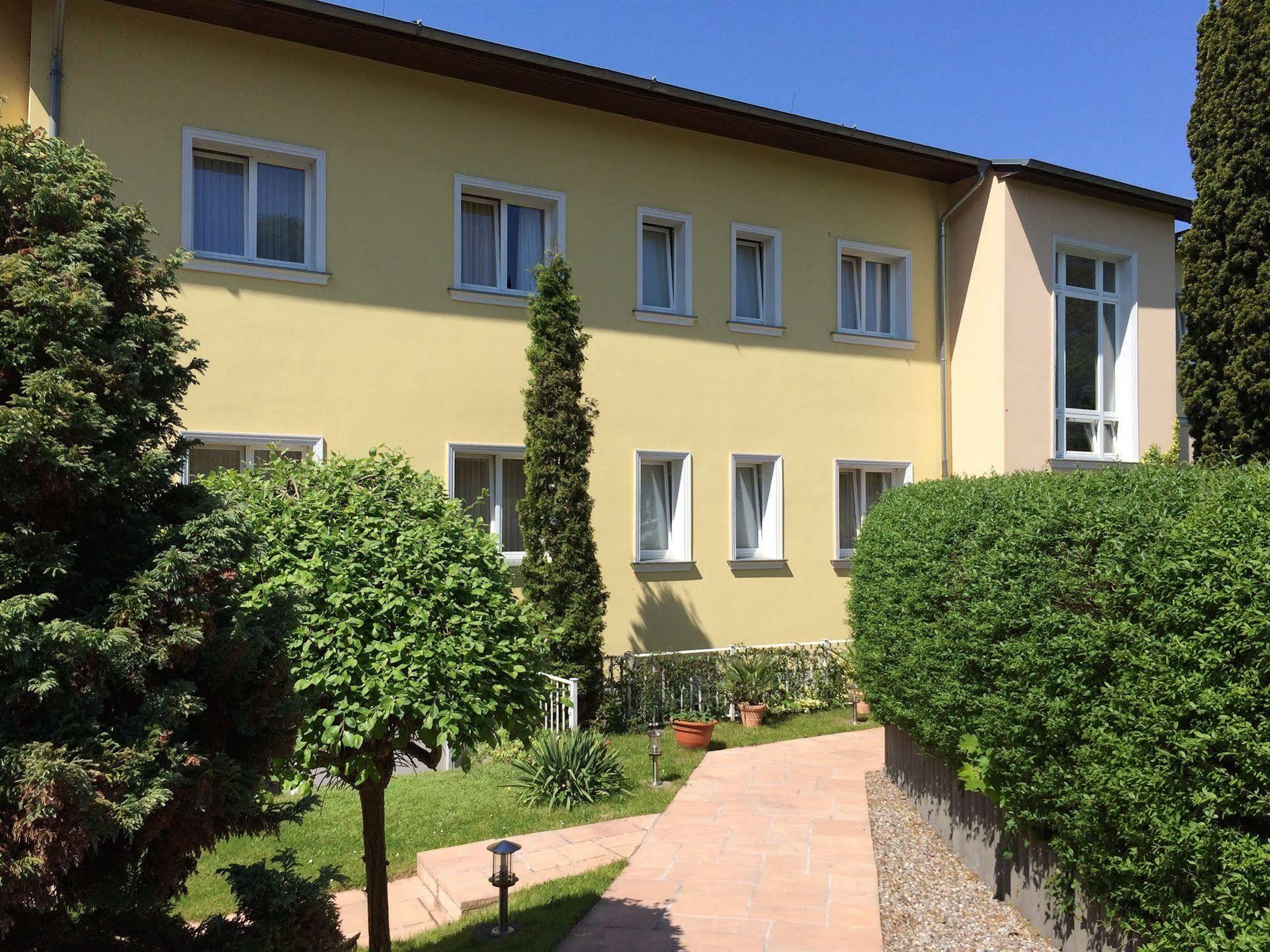 Hotel Garni Arte Vita Heringsdorf  Exterior photo