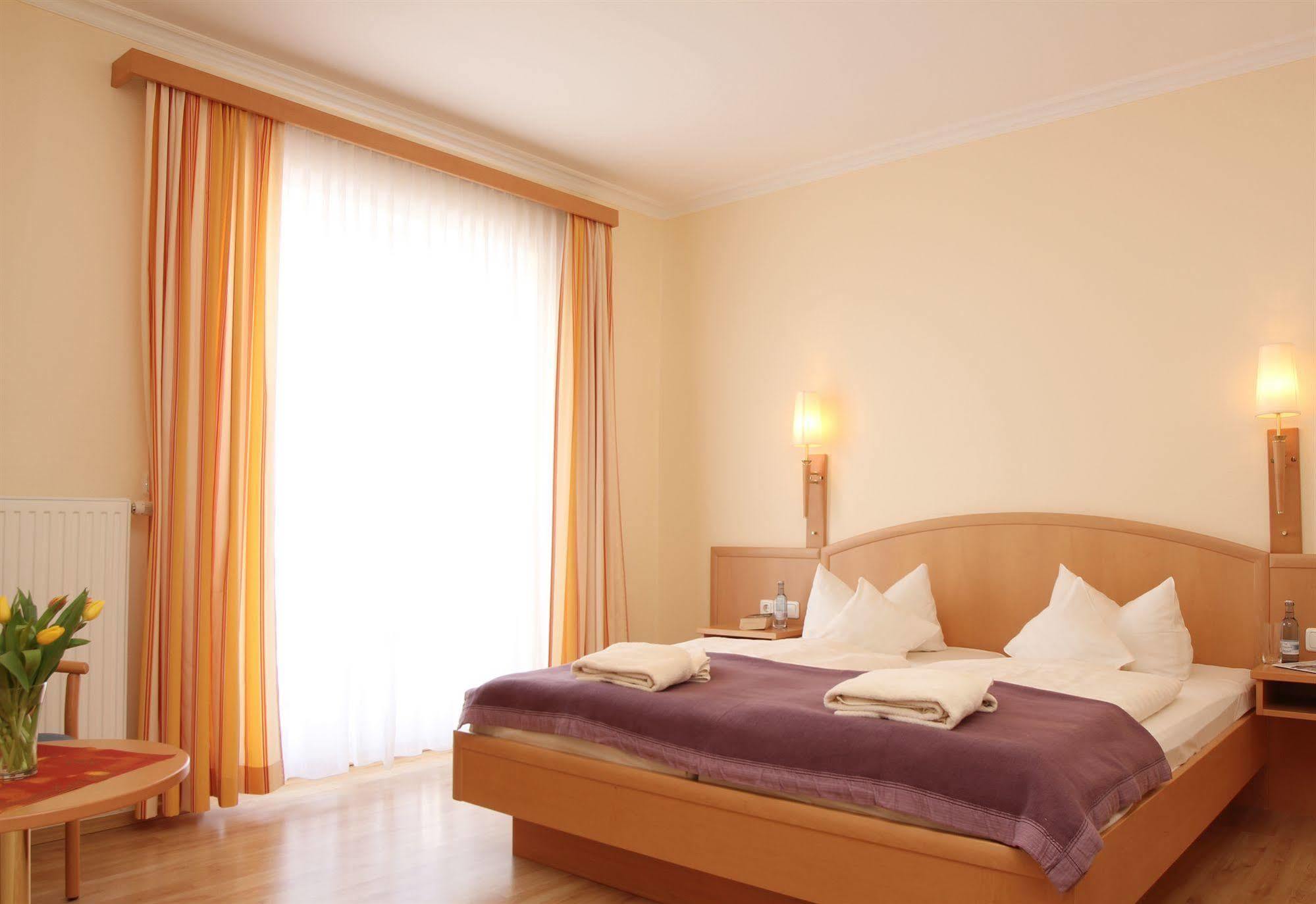 Hotel Garni Arte Vita Heringsdorf  Exterior photo